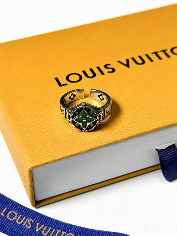 LV ring 01yxx18